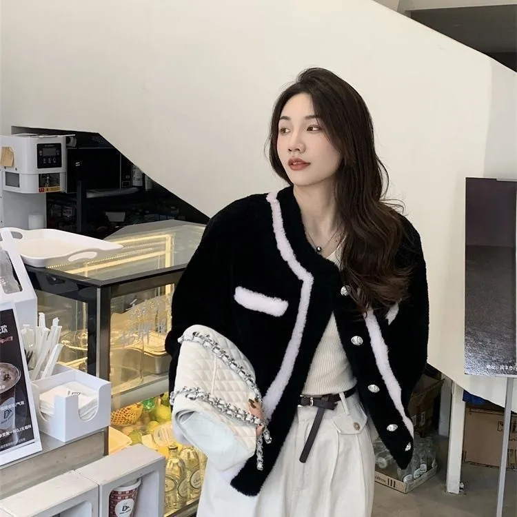 

Autumn Winter round Ne ort True Lamb Fur Leather Jaet Women's Slim Fit Faionable Sli Label Free ip