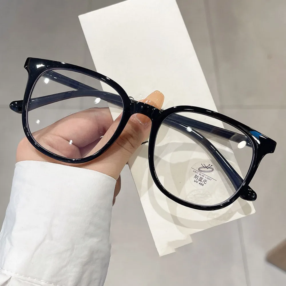 Transparent Anti-blue Light Glasses Retro Anti Radiation Square Frame Myopia Glasses Lightweight Eye Protective