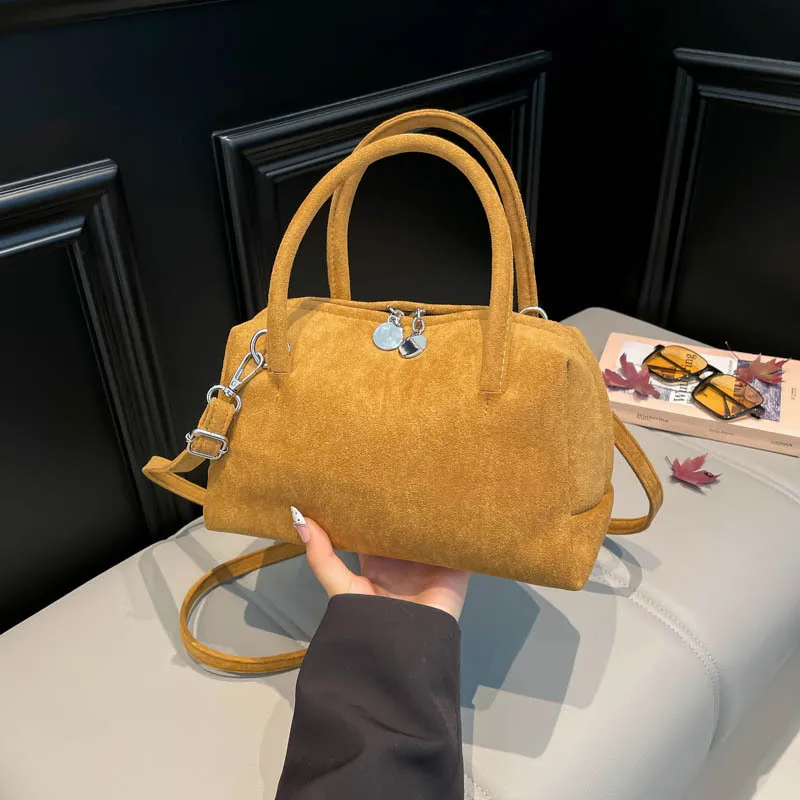 

Осень-зима 202, матовая кожаная большая сумка, французская винтажная сумка через плечо для женщин, шикарная сумка через плечо под мышками, минималистский стиль