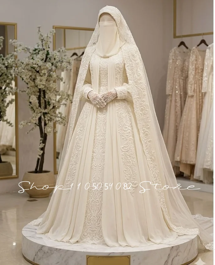 Elfenbeinfarbenes muslimisches Brautkleid, eleganter hochgeschlossener Kaftan, langärmliges, mit Spitze verziertes arabisches Henna-Hochzeitskleid, maßgeschneidert فساتين
