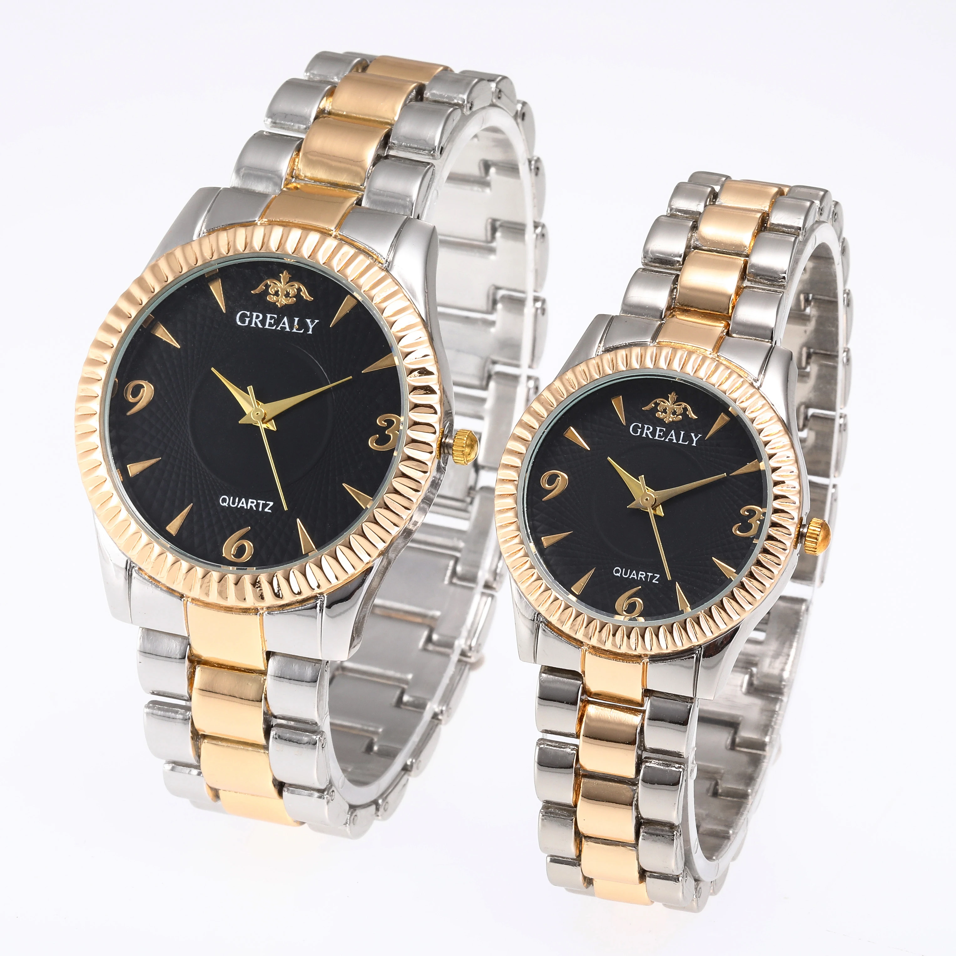 تنوعا مقياس رقمي كوارتز زوجين الساعات عارضة الرجال مجموعة الصلب الفرقة ووتش المرأة بسيطة