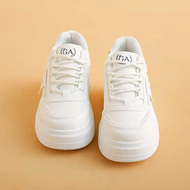 Round Foot Perforated School Woman Shoes Tennis Sneakers Women's Skor For Women Sport Aestthic Luxus Trainners Joggings