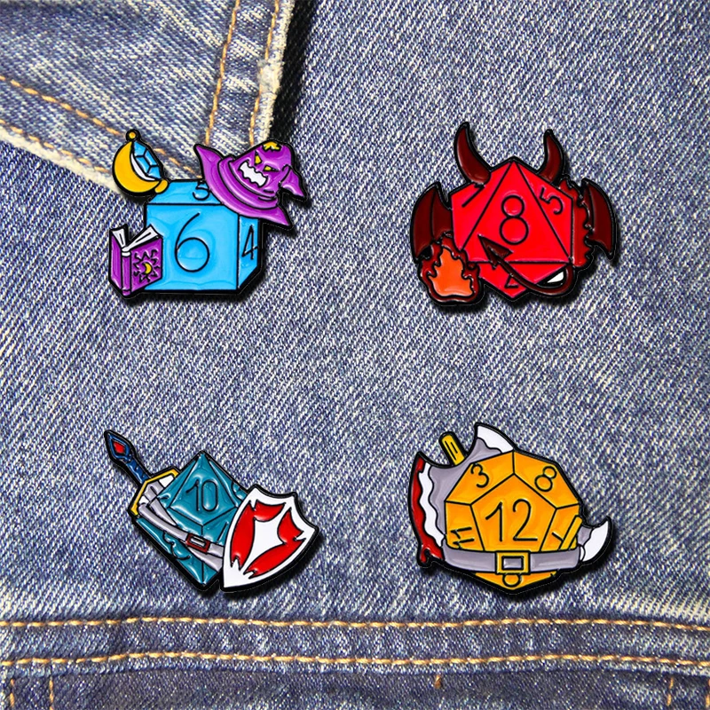 4 Colors Dice Enamel Pin Dragon DnD Role Playing Game Brooch Lapel Backpack Badges Jewelry Decor