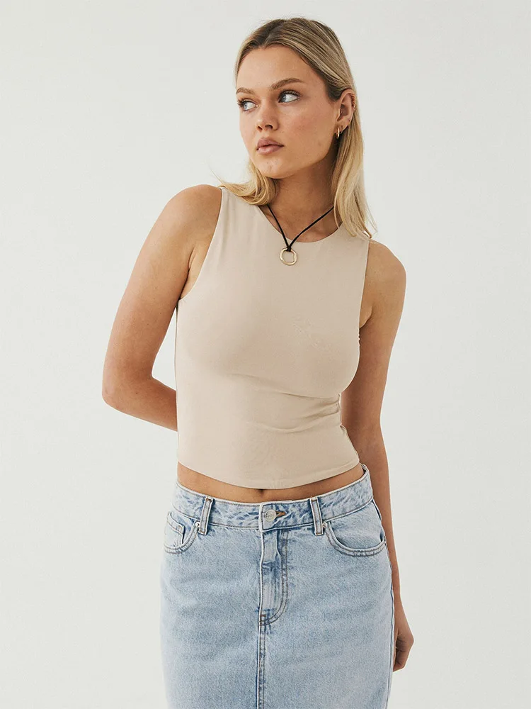 Sleeveless Tight Bottomed Shirt With Round Neck Racerback Top image 4