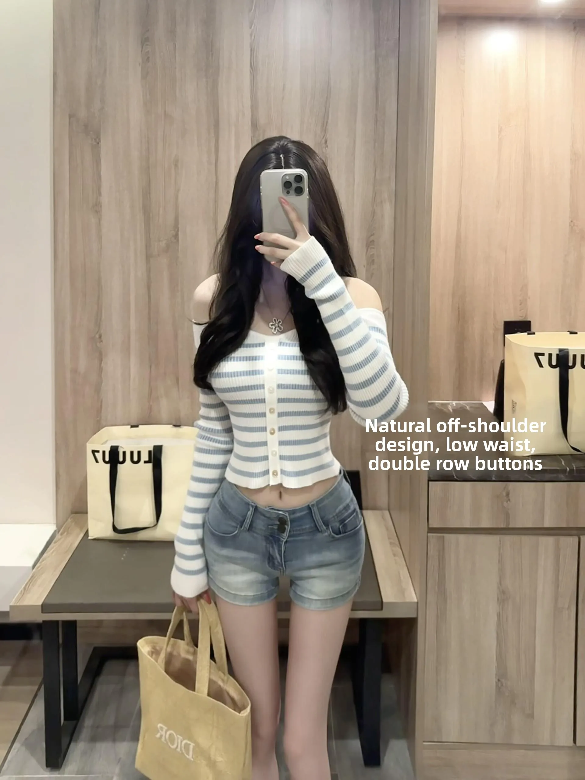 Low Waist Sexy Tight Denim Shorts Women's Butt Enhancing Pad Built in Hot Pants Summer Fashion Ladies' Zipper Style Jeans