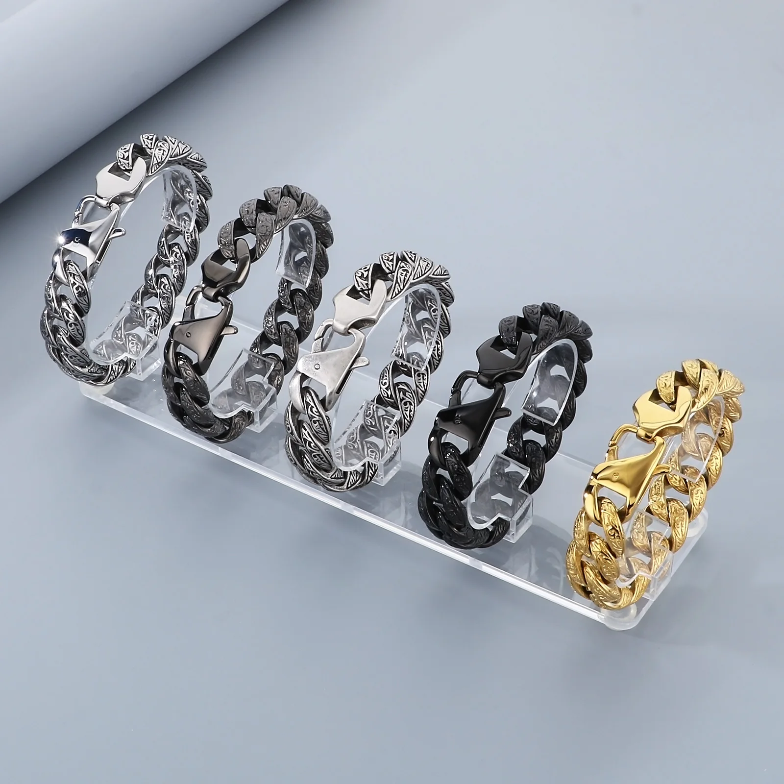 18mm Cuban Chain Bracelet With Ancient Patterns - Stainless Steel 316L - KB111163-BD