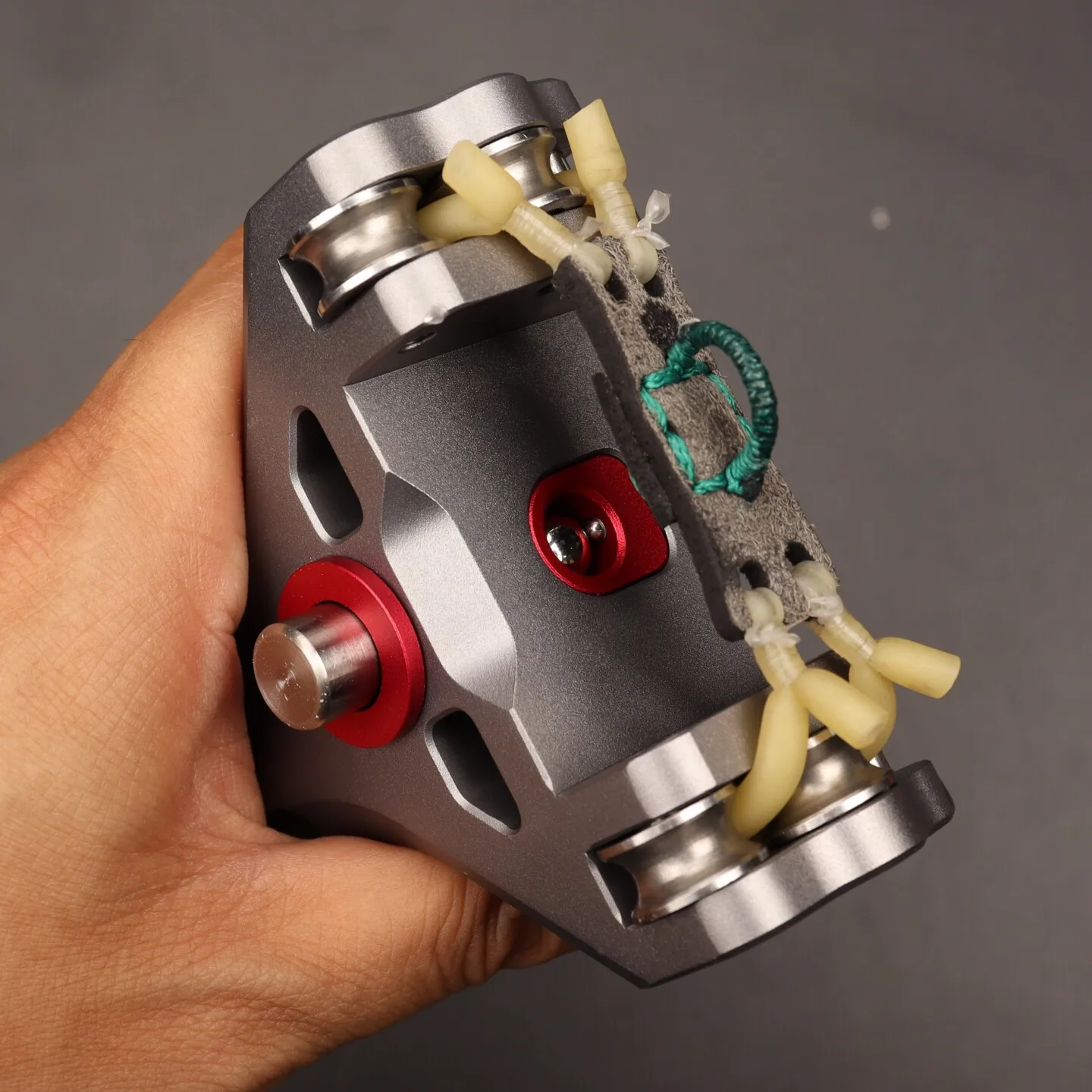 New Aluminum Alloy Rapid Fire Slingshot Automatic Loading CNC Numerical Control Pulley Slingshot Set