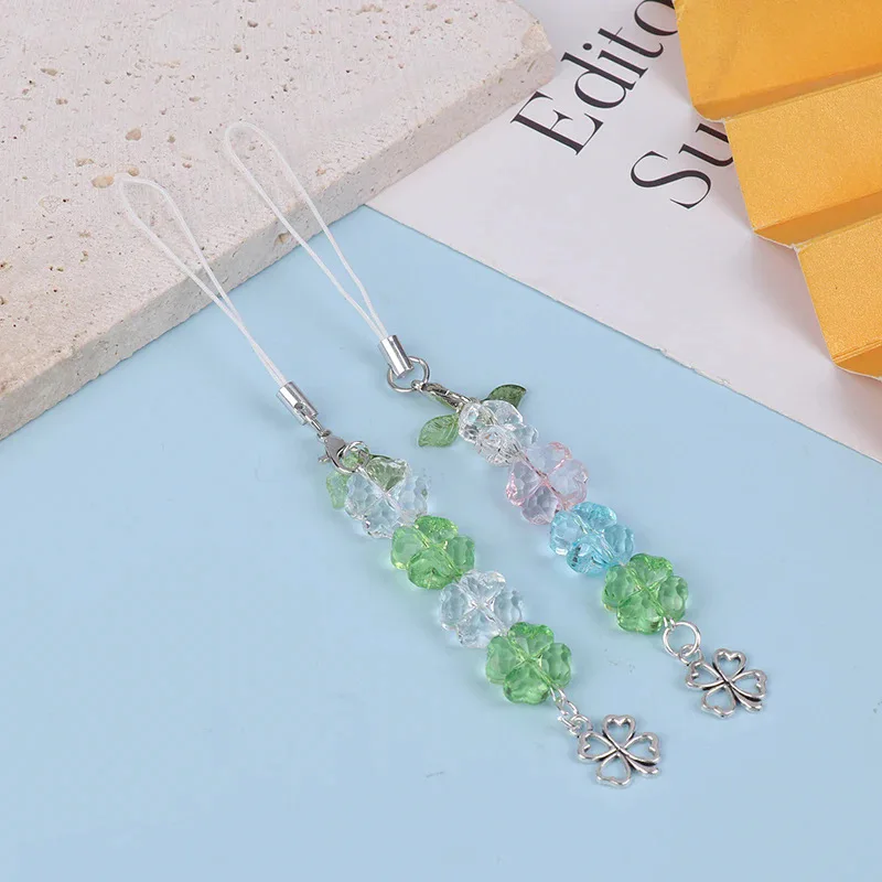 Y2K Trendy Beaded Phone Lanyard Lucky Four Leaf Clover Mobile Phone Chain Fashion Cell Phone Chain Keychain Girl Gifts