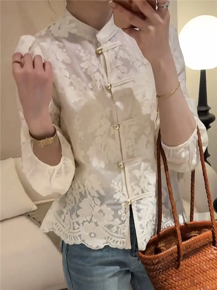 New Chinese Style Gentle Style Embroidered High-end Long Sleeved Shirt for Women Spring Fashion Commuting Chic Simple Loose Top