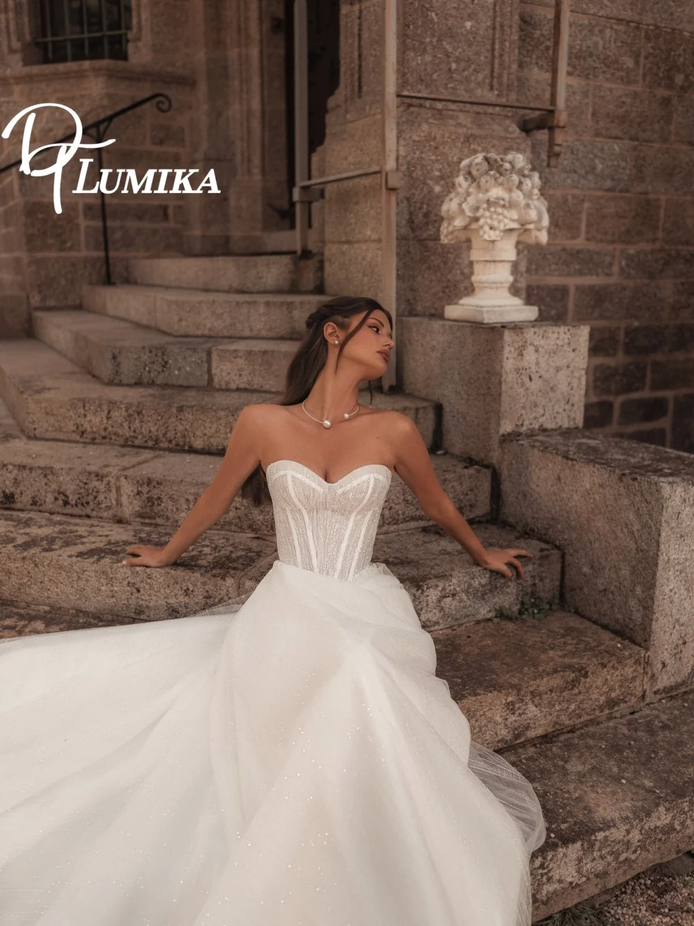 

Modern Strapless Structured Wedding Dress 2026 Romantic Glistening Bridal Gown Fashion A-Line Floor-Length Bridal Dress Robe De