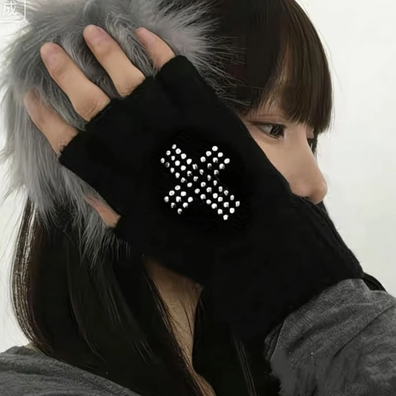 

Модные перчатки Y2K с перекрестным бисерным принтом, дизайн «пять пальцев», модные аксессуары для уличного стиля, эластичные вязаные перчатки без пальцев