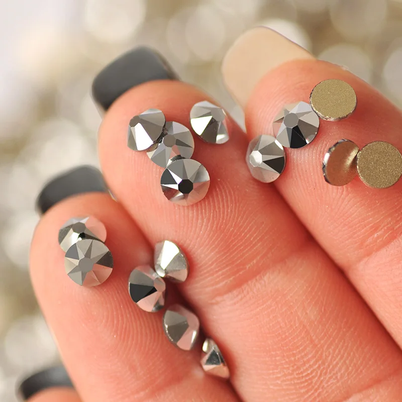 SW Light Chrome Non-Hotfix Strasssteine 8 Große 8 Kleine Strass Silber Flache Rückseite DIY-Elemente für Nagel- und Kleidungsdekoration – Detail 5