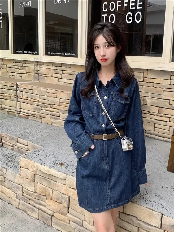 กระโปรงยีนส์ทรงเอเอวสูงสำหรับผู้หญิง รุ่นกระชับสัดส่วน ช่วยเก็บหน้าท้อง  กระโปรงยาว  คอปกสไตล์นักศึกษา  สำหรับฤดูใบไม้ร่วงและฤดูหนาว