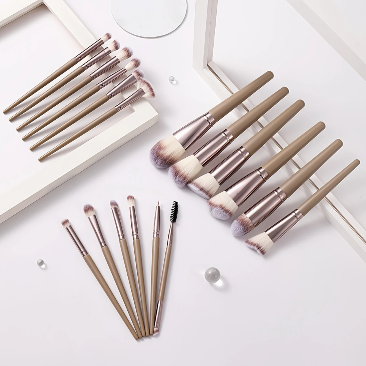 18pcs Champagne Soft Makeup Brush Set Art supply organizer Poster tube Drawing sheet holder Paint brush holder