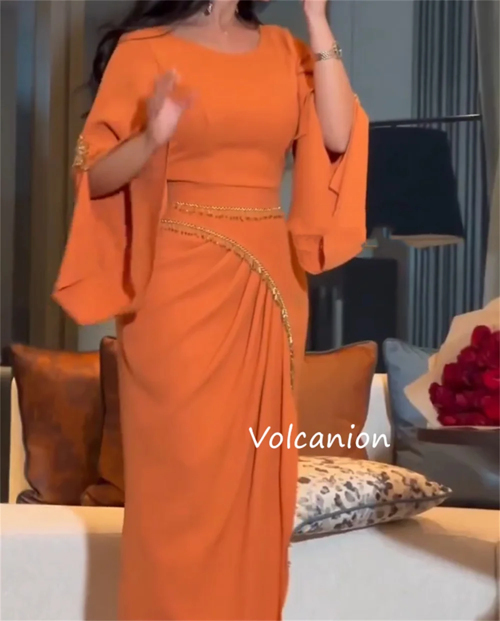 تخصيص الرعوية جيرسي مطرزة الطية مستقيم س الرقبة فساتين متوسطة الطول مناسبة مخصصة النمط الصيني الكلاسيكي