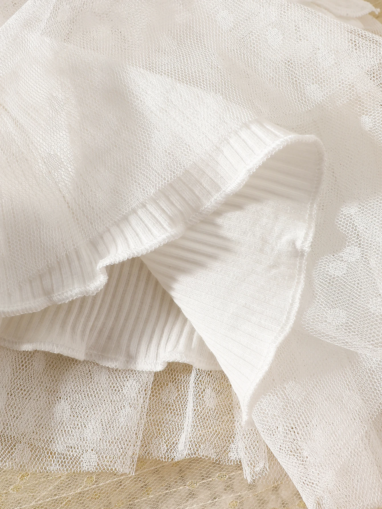 Sommerliches neues weißes geripptes Blumen-Mesh-Neckholder-Kleid für Mädchen mit passendem Blumen-Stirnband, süßer und lieblicher Stil. – Detail 6