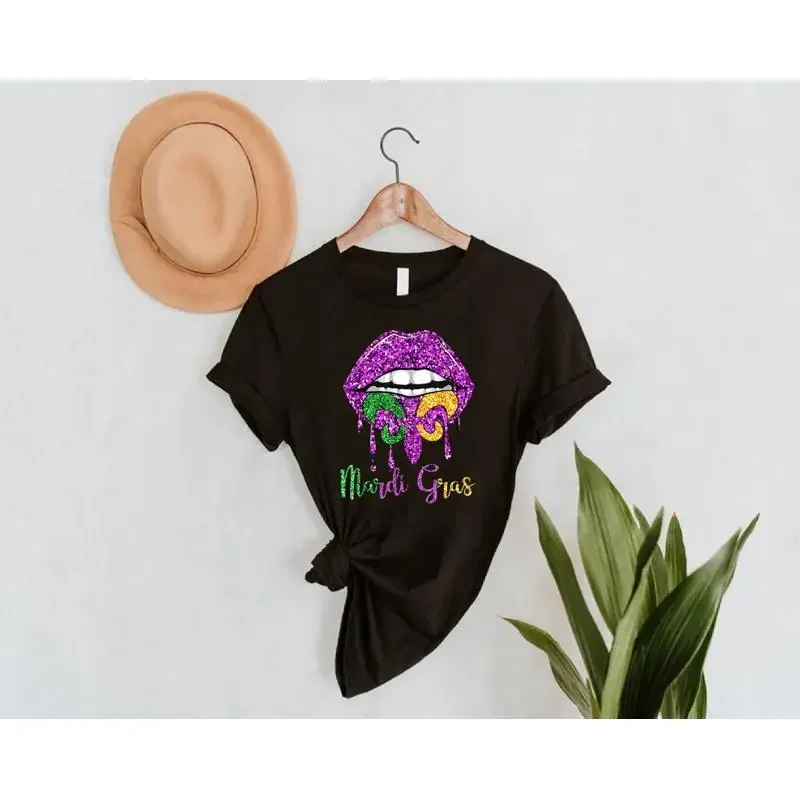 Mardi Gras Lip T Shirt Carnival Party Fat Tuesday New Orleans King Cake Breads