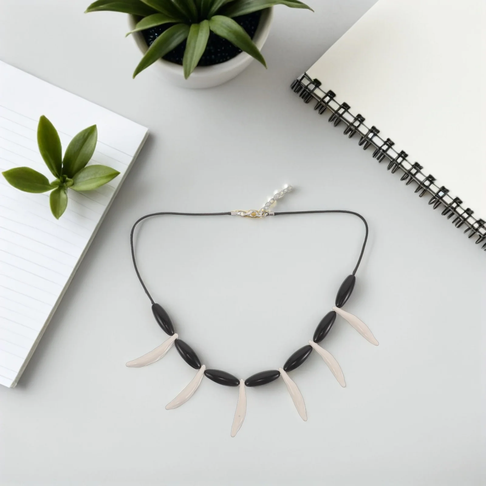 

Decorative Necklace Caveman Jewelry for Women Funny Adjustable Tooth Beaded Pendant Alloy Jungle Woman Costume