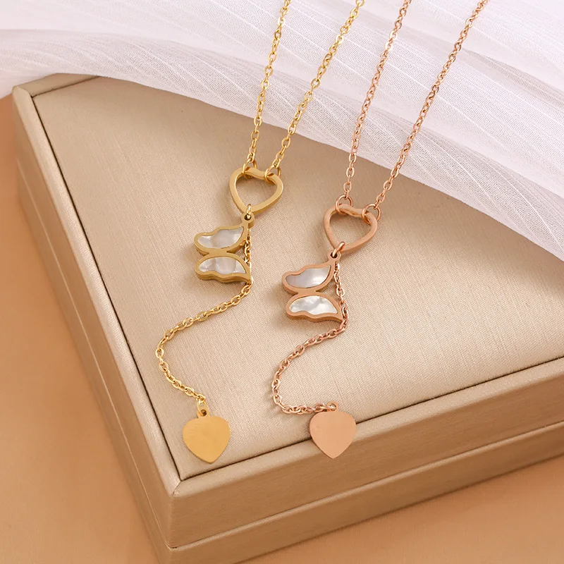 تصميم جديد قلادة على شكل فراشة على شكل قلب على شكل قلب، سلسلة الترقوة الفاخرة الخفيفة مع سحر فراشة من الفولاذ التيتانيوم