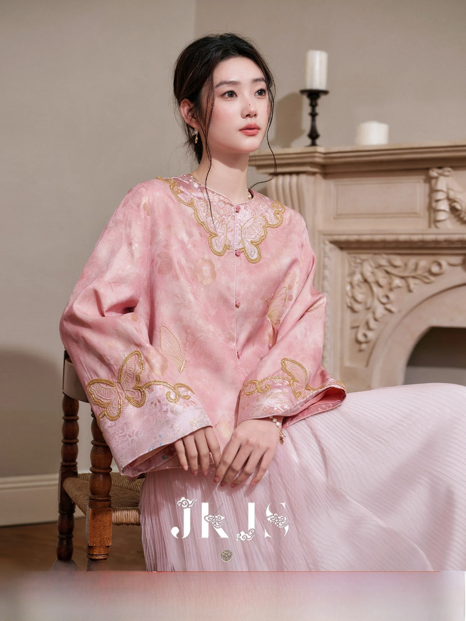 

New Chinese Sle Jaet Silk Tead Embroidery Bead Tube Embroidery High-End Feel Spring New Arrival Women's ort Coat