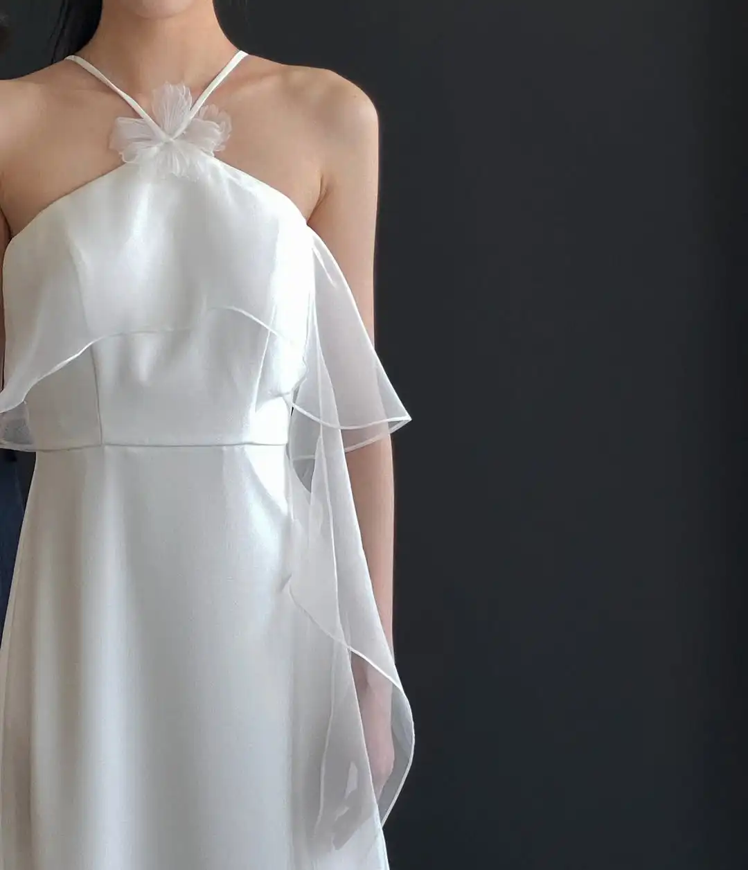 MD Simple Halter Satin Wedding Dress Sleeveless Korea Photoshoot Pleat Floor-Length Bridal Gown Applique Customized 웨딩드레스