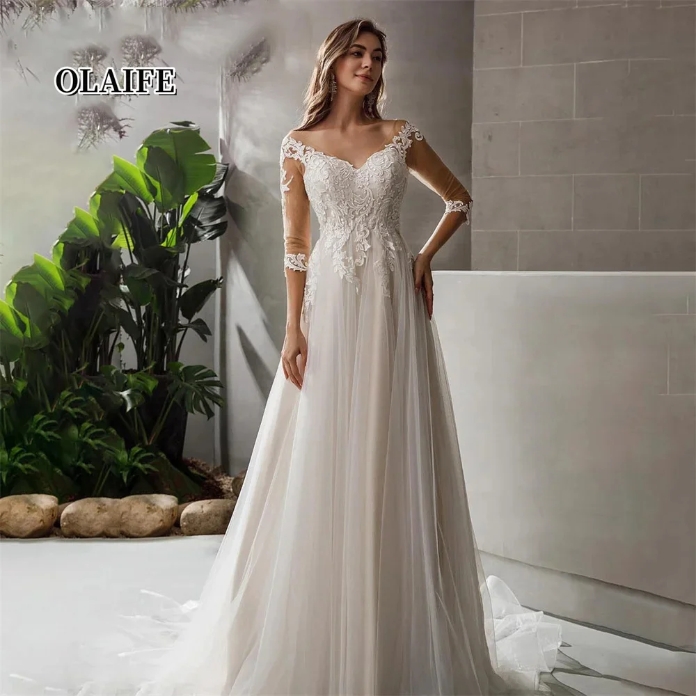 

Elegant A Line Lace Wedding Dresses Women V Neck Floor Length Bridal Gowns Lace Applique Beach Boho vestidos de novia