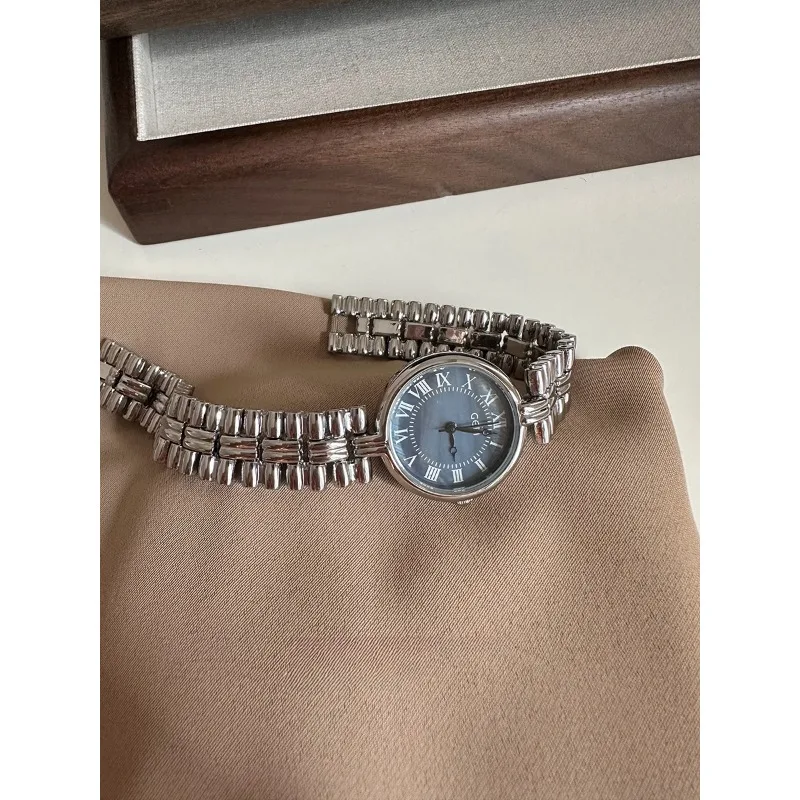 Vintage Jewelry Luxury Small Dial Women Watches Chain bracelet Lady Clock Quartz Antique Wristwatches