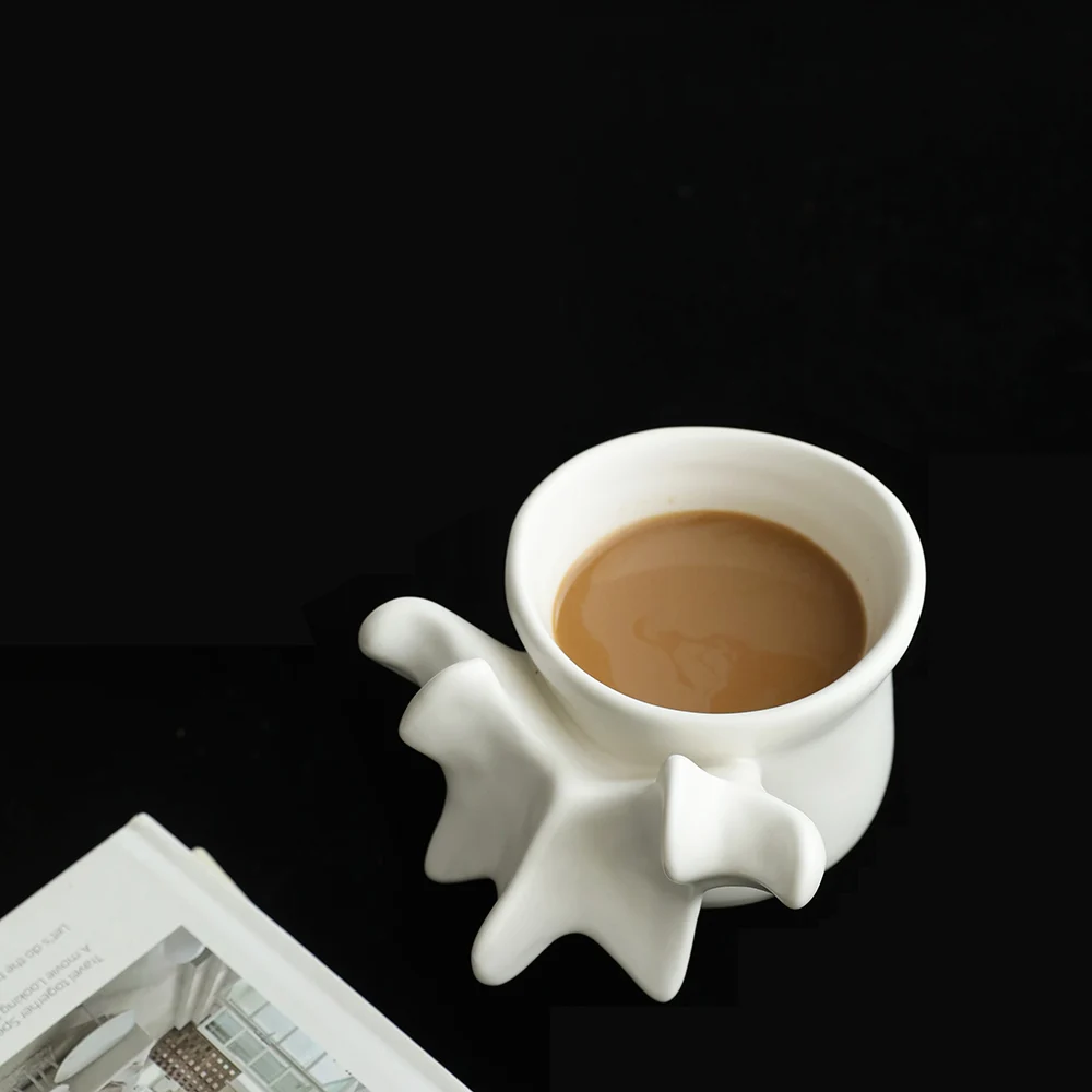 Creative Skeleton Coffee Cup Gift - Simple Spine Ceramic Mug Desktop Pen Holder Decoration for Friends