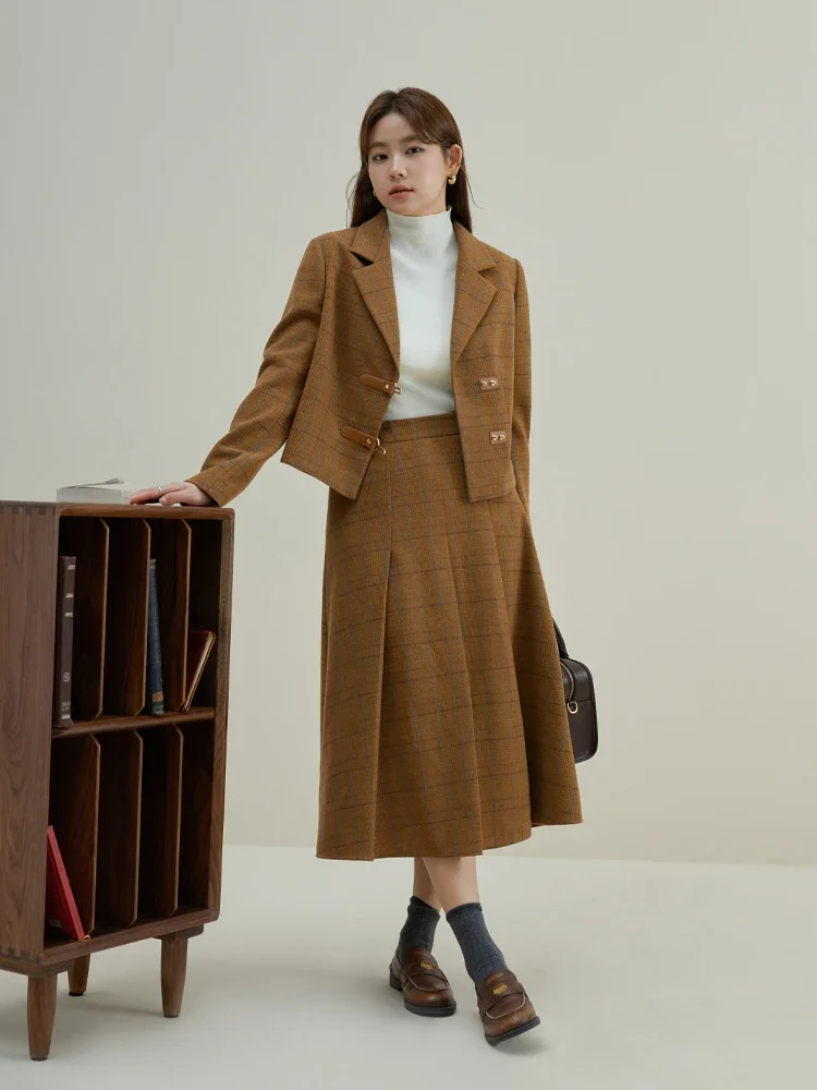 DUSHU Retro British Style Pattern Suit for Women 202 Winter Chic Design Short Coat + High Waist Skirt Plus Size Suit Set Female