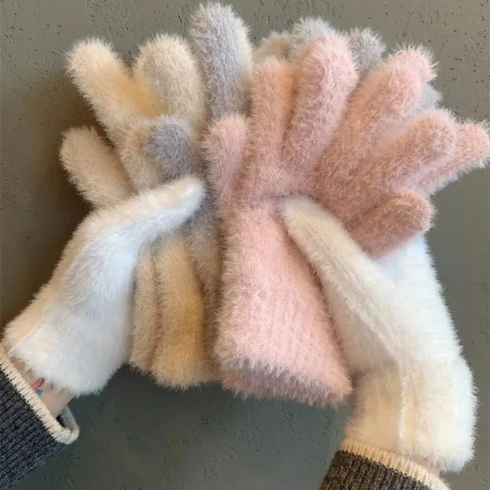 Cute Thickened Furry Gloves Solid Color Cold-proof Five Finger Gloves Breathable Warm Winter Gloves Winter