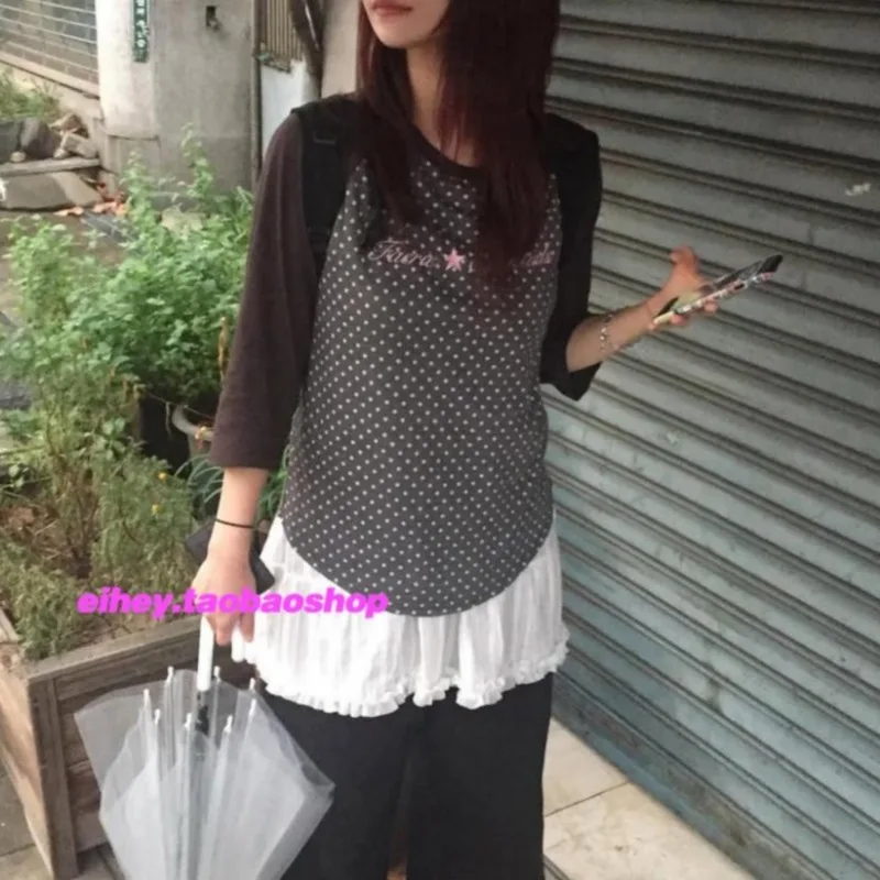 س الرقبة إلكتروني طباعة البولكا نقطة عادية قصيرة الأكمام تي شيرت المرأة 2025 ربيع جديد شارع العليا التباين اللون المرقعة سليم القمم