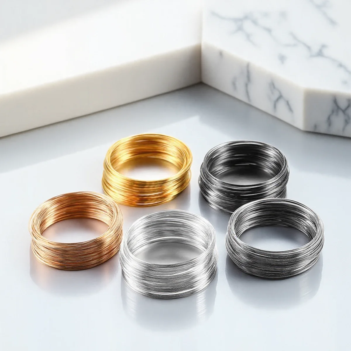 1PC 100 ループメモリ鋼線ビーズワイヤー DIY ジュエリーメイキング用品ブレスレットバングルクラフトアクセサリージュエリーツール