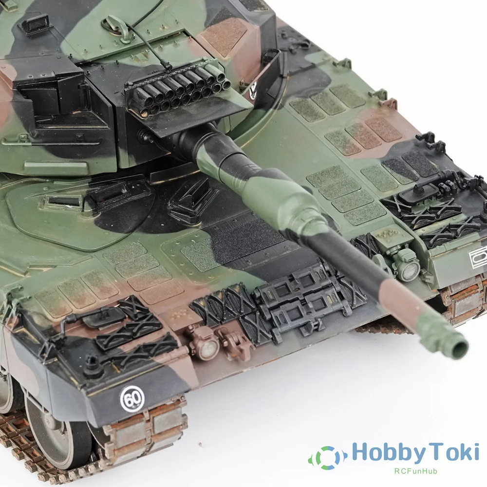 Novo 1/16 alemanha leopardo 2a4 rc tanque de batalha mundial militar ww2 fumaça & som remoto 2.4g l2a4 camuflagem de alta qualidade hobbytoki