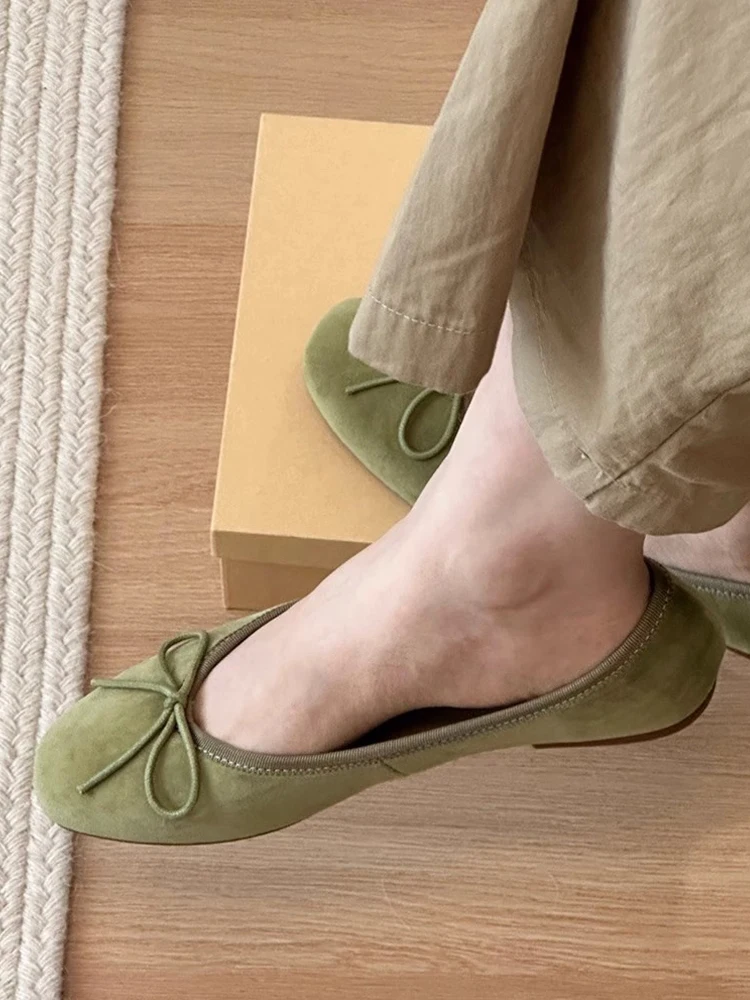 velvet-ballet-flat-shoes-women's-spring-new-style-round-head-grandmother-shoes-slip-on-shoes-true-leather-flat-heel-sweet-style