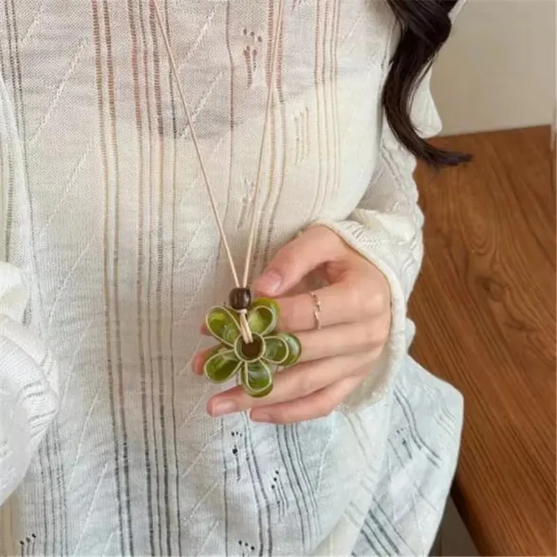 Trendy Colorful Flower Pendant Long Sweater Chain Necklace For Women Daily Charm Aesthetic Neck Jewelry Wholesale