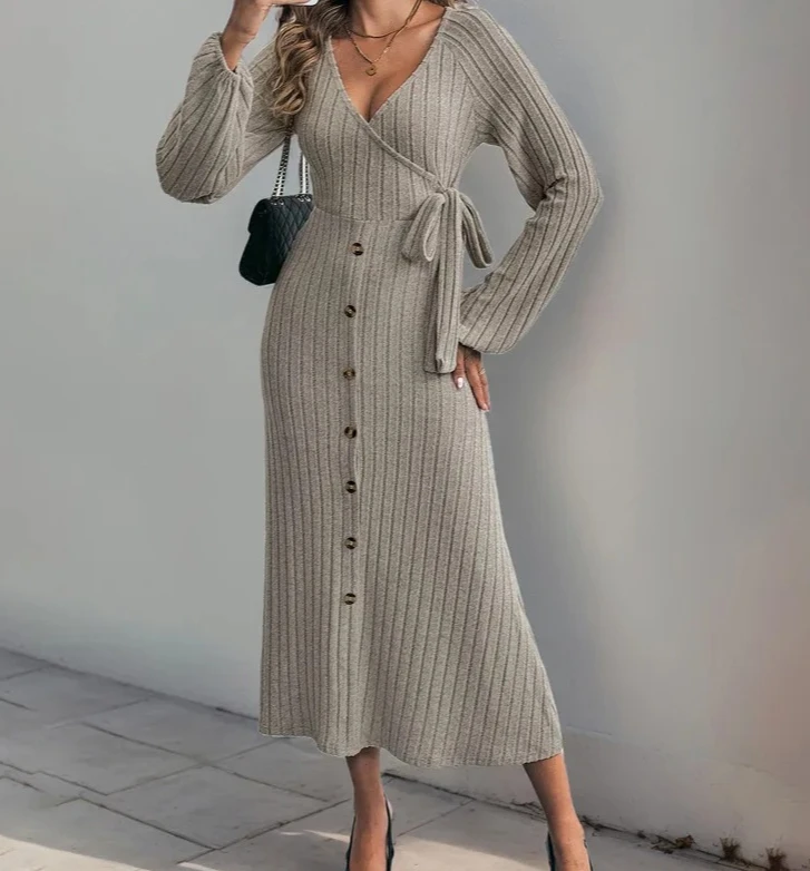 Outono inverno europeu e cor sólida botão bainha vestido de malha