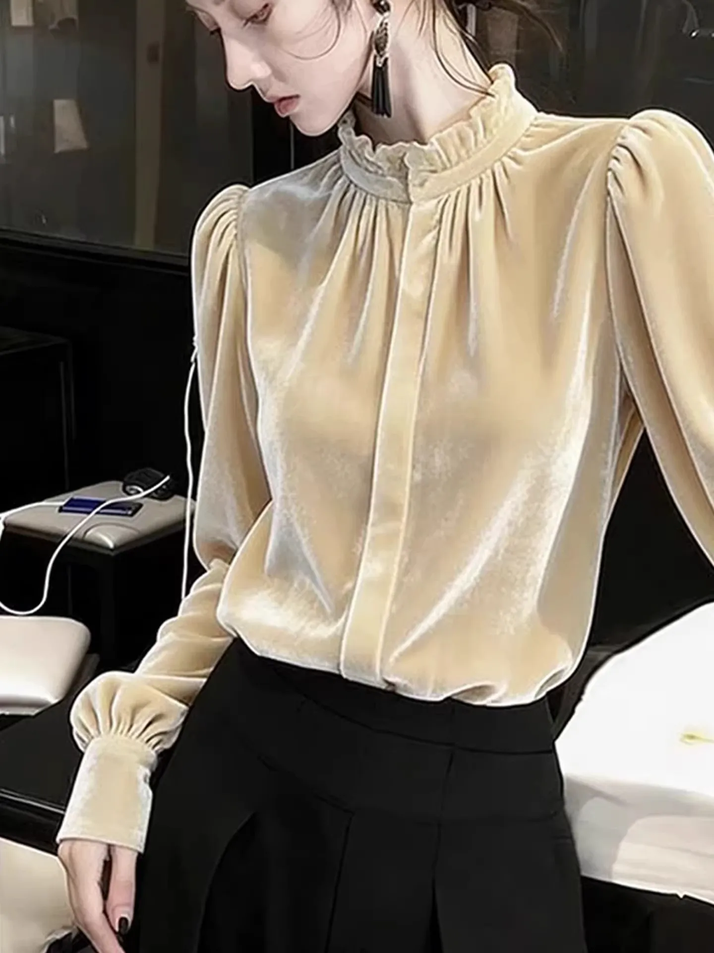 

Velvet Shirt Women's Casual Stand Collar Long Sleeve Slimming Fashionable Spring 2026 Korean Style Breathable Comfortable