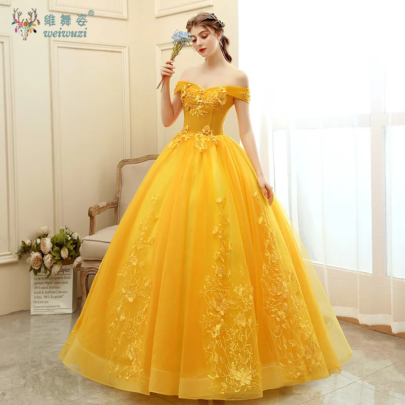 Nuovo abito da sera con fiori ricamati con perline squisite con scollo a una parola e spalle scoperte. Abito da spettacolo per spettacoli di canto