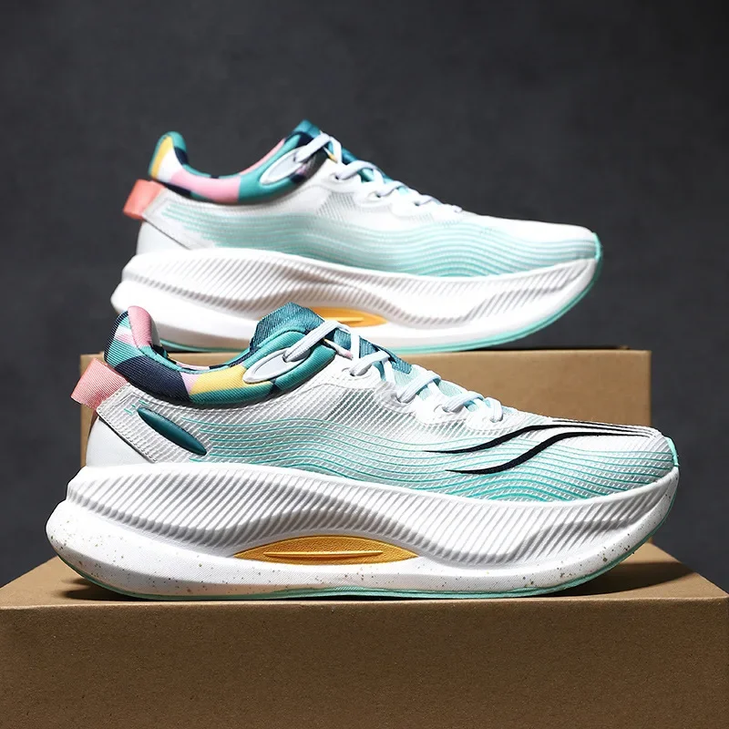 New Professional Running Shoes For Adults And Students Anti-Slip Wear-Resistant Speed Competition Net Cloth Sports Shoes For Men