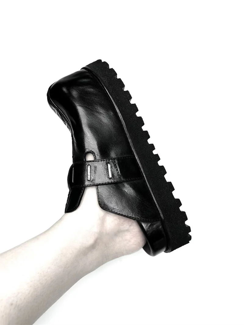 Sandal Platform Retro Trendi Kulit Roma Musim Panas Ringan Desainer Pribadi Pria