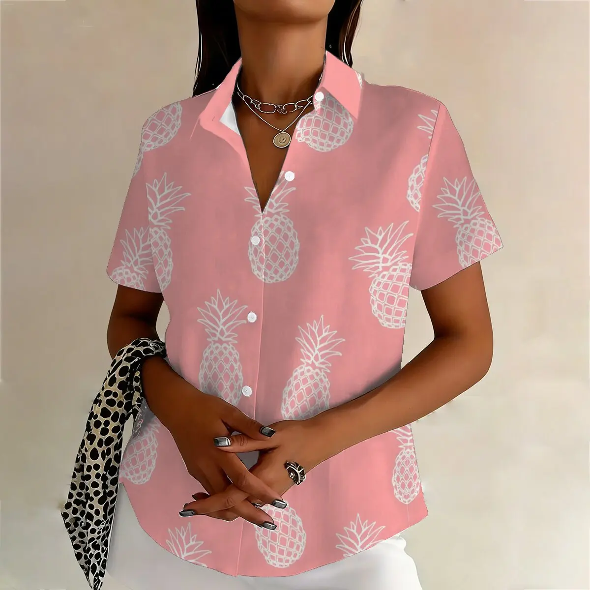 Plus-size women's pineapple print short-sleeved shirt, suitable for vacation, casual wear, and everyday wear; loose and