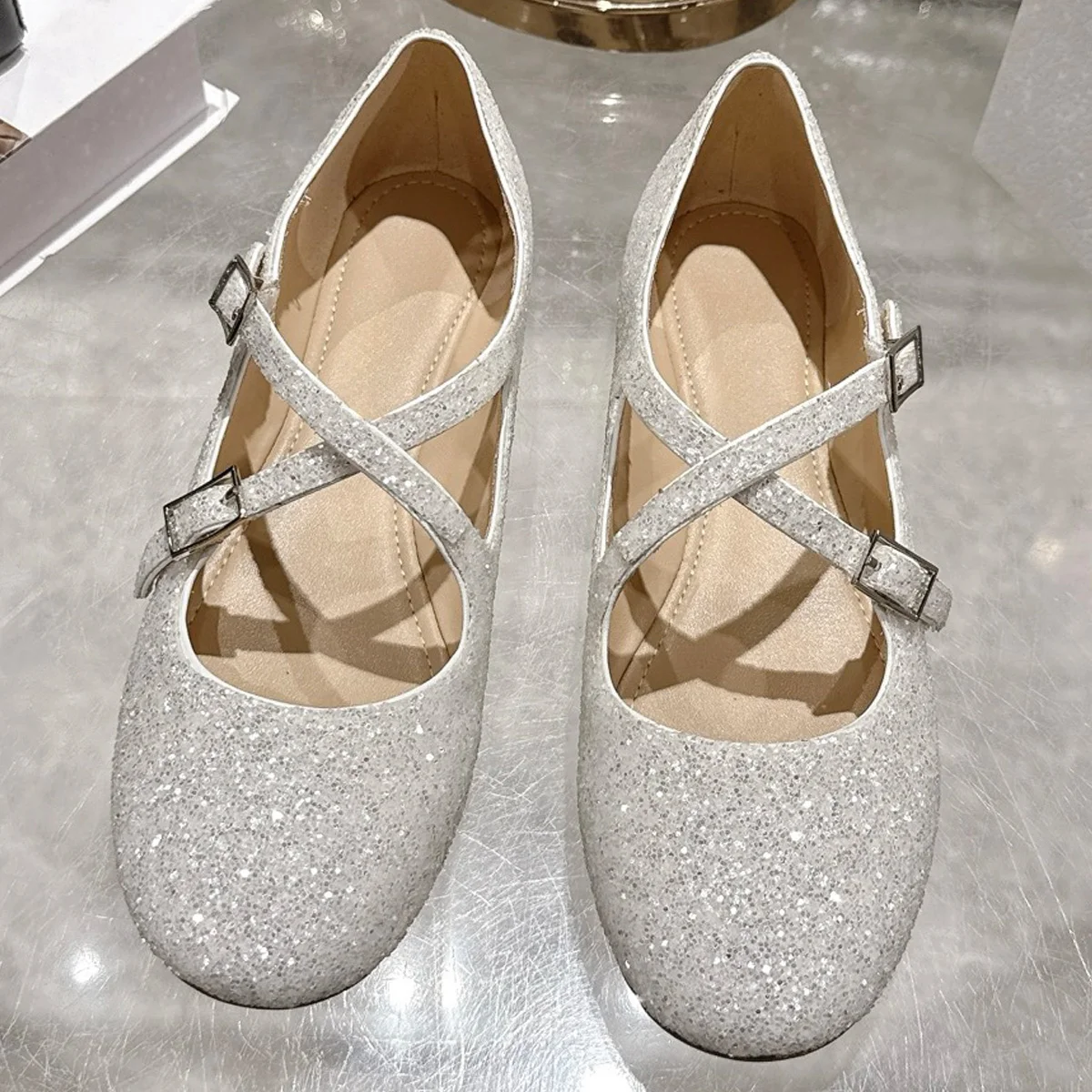 

2026 Women's Glitter Round-Toe Mary Jane Flats, Cross-Strap Buckle Ballerina Shoes, Sparkly Elegant Party Footwear YYT25080354