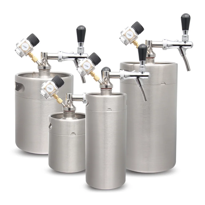 New 3.6L Beer Keg, 304 Stainless Steel Homebrew Pressure Barrel with CO2 Charger for Home Party, Pub, Club Use