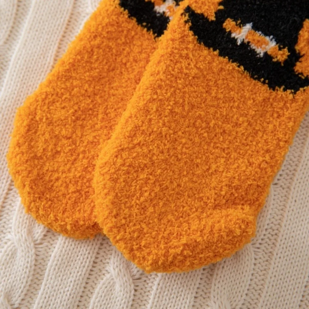 4pairs/set Coral Fleece Halloween Socks Breathable Elastic Pumpkin Wizard Hat Tube Socks Soft Warm Bat Ghost Mid-Calf Socks