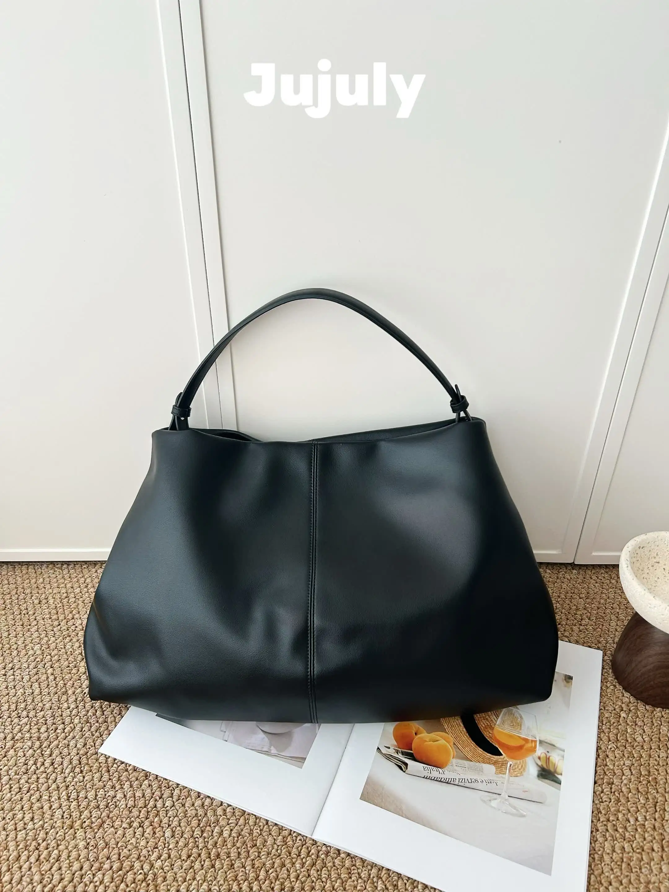2026 New Design Unique Genuine Leather French Underarm Tote Bag Women Commute Versatile Large Capacity Handbag