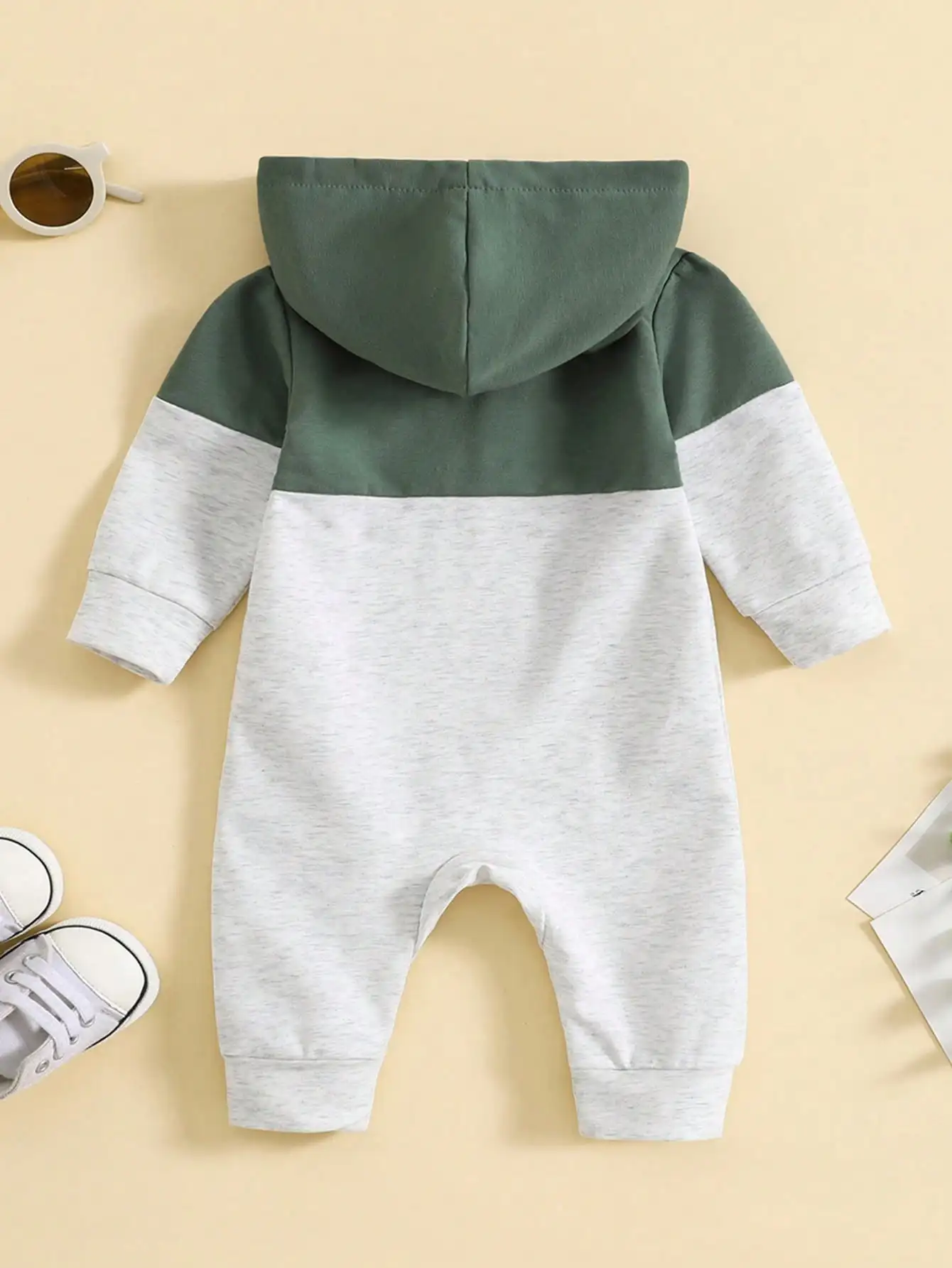 Infants and toddlers long sleeved hooded zippered Romper color matching baby crawling suit