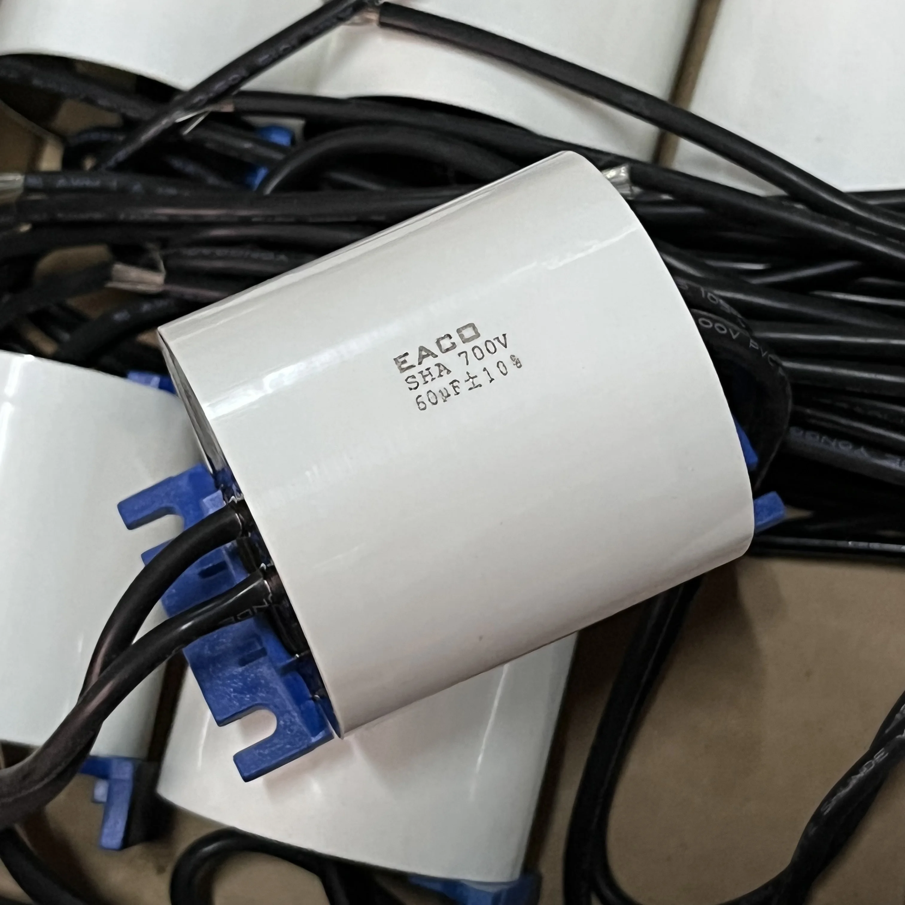 Brand-new EACO SHA 700V 60UF high current welding machine filter film capacitor 54*54MM