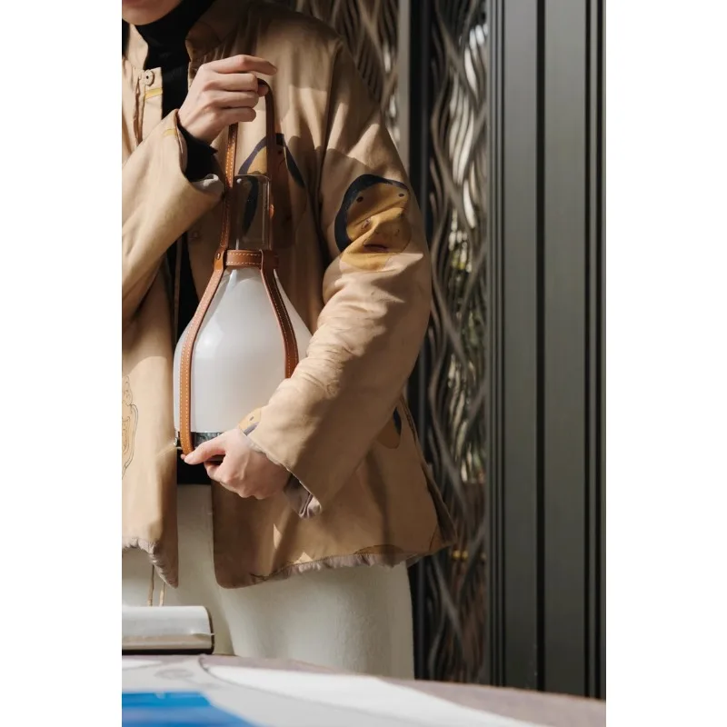 Lampada da scrivania con ricarica touch wirelessTools e forniture