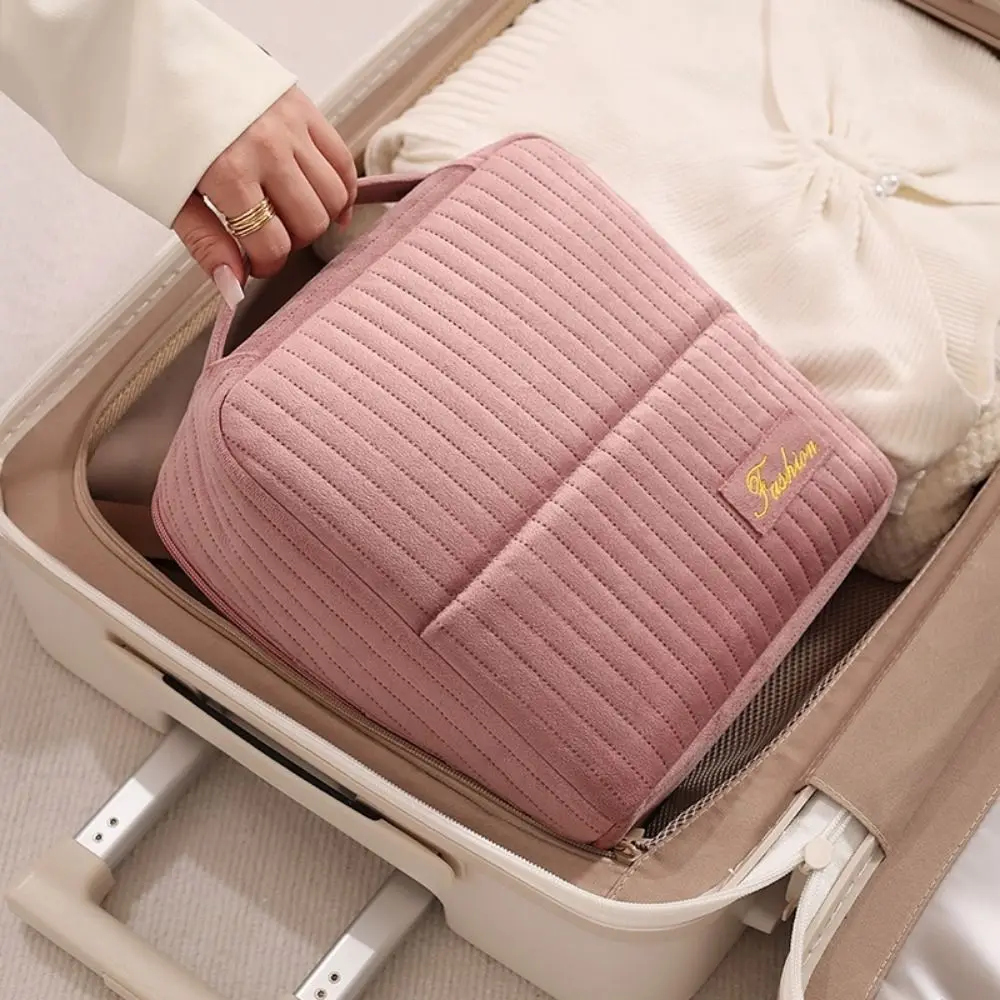 حقيبة مكياج نسائية ثابتة متعددة الوظائف على الطراز العمودي منظم مستحضرات التجميل سميكة متعددة الأقسام حقيبة تخزين للعناية بالبشرة