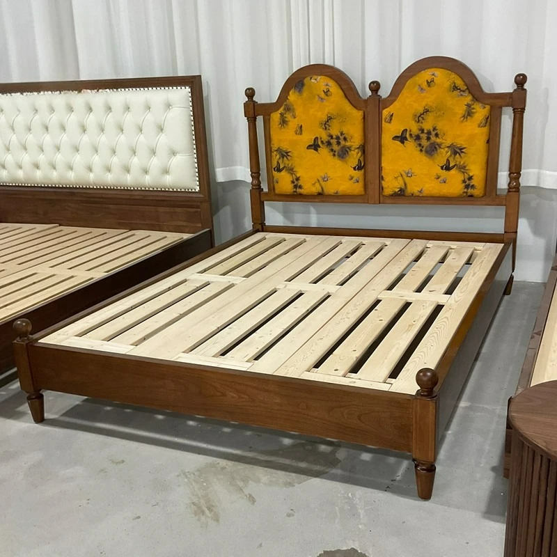 Letto nordico retrò in legno massello